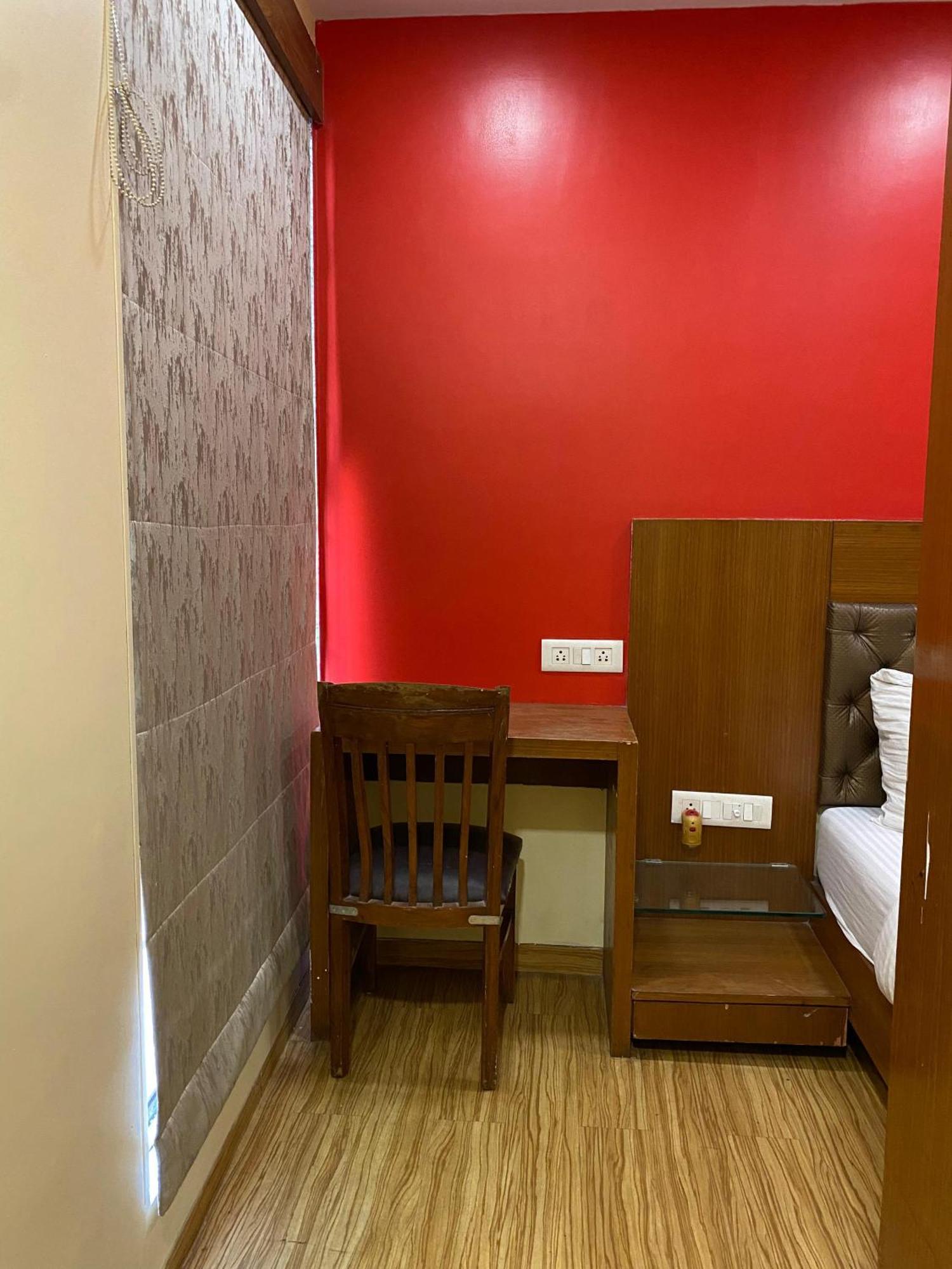 Hotel Arton Regency Near Terminal 2 Airport Mumbai Exterior foto